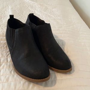 Minnie black booties